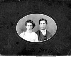 DC and Katherine "Katie" (Robarge) Hardy, date unknown | Contributed by Denise McGlone DC and Katherine "Katie" (Robarge) Hardy, date unknown