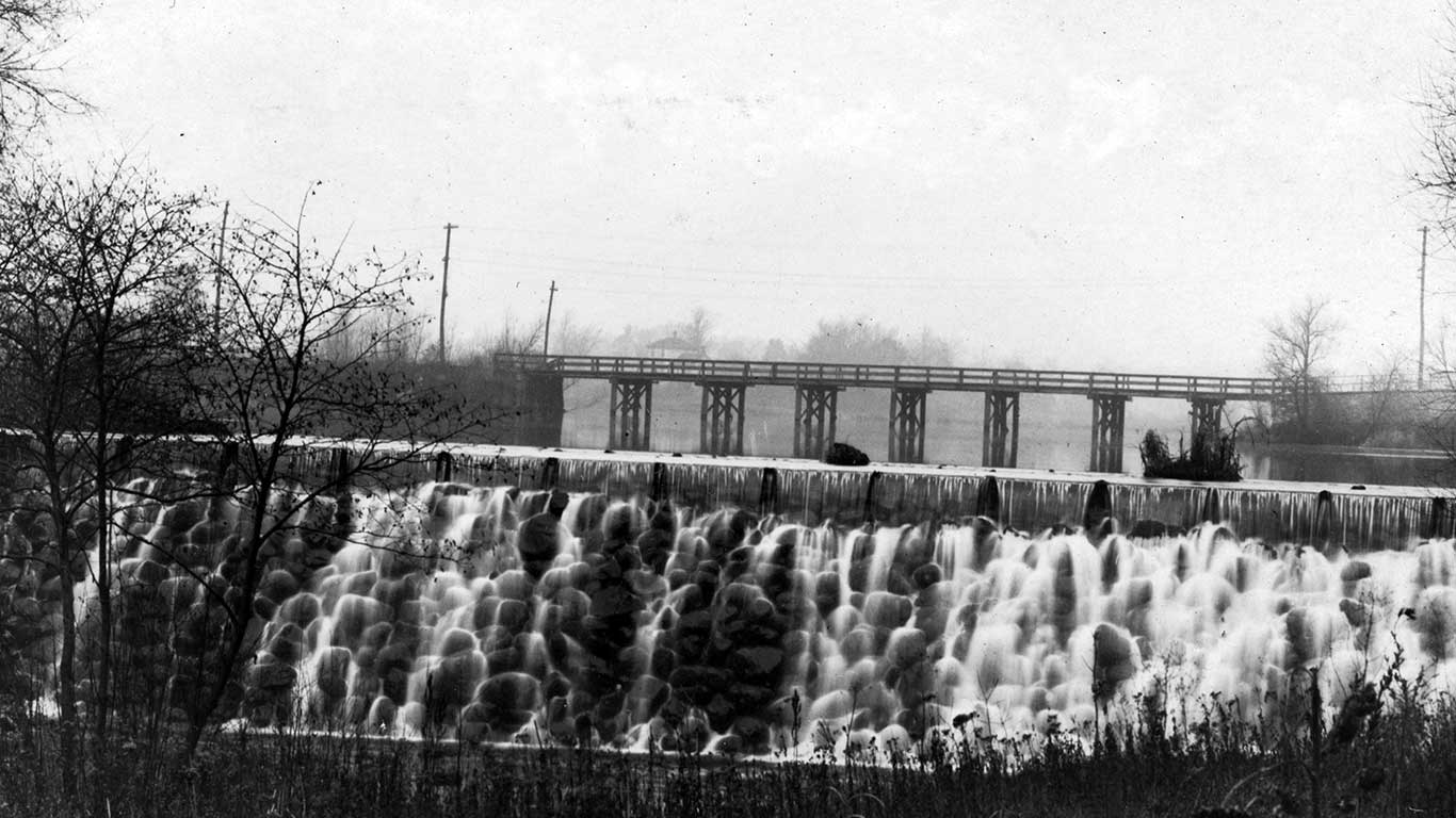 Historic bridge scene in Three Rivers